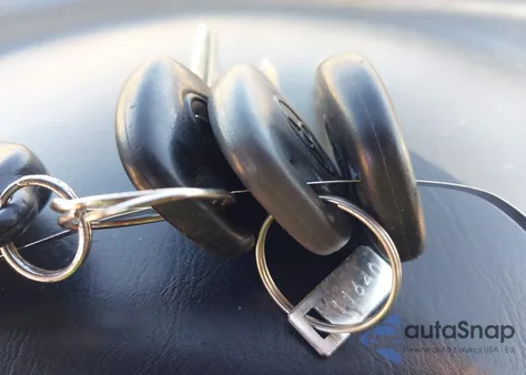 2000 Toyota Camry Solara Sle V6 z USA, uszkodzony, nr VIN 2T1CF22P8YC313414